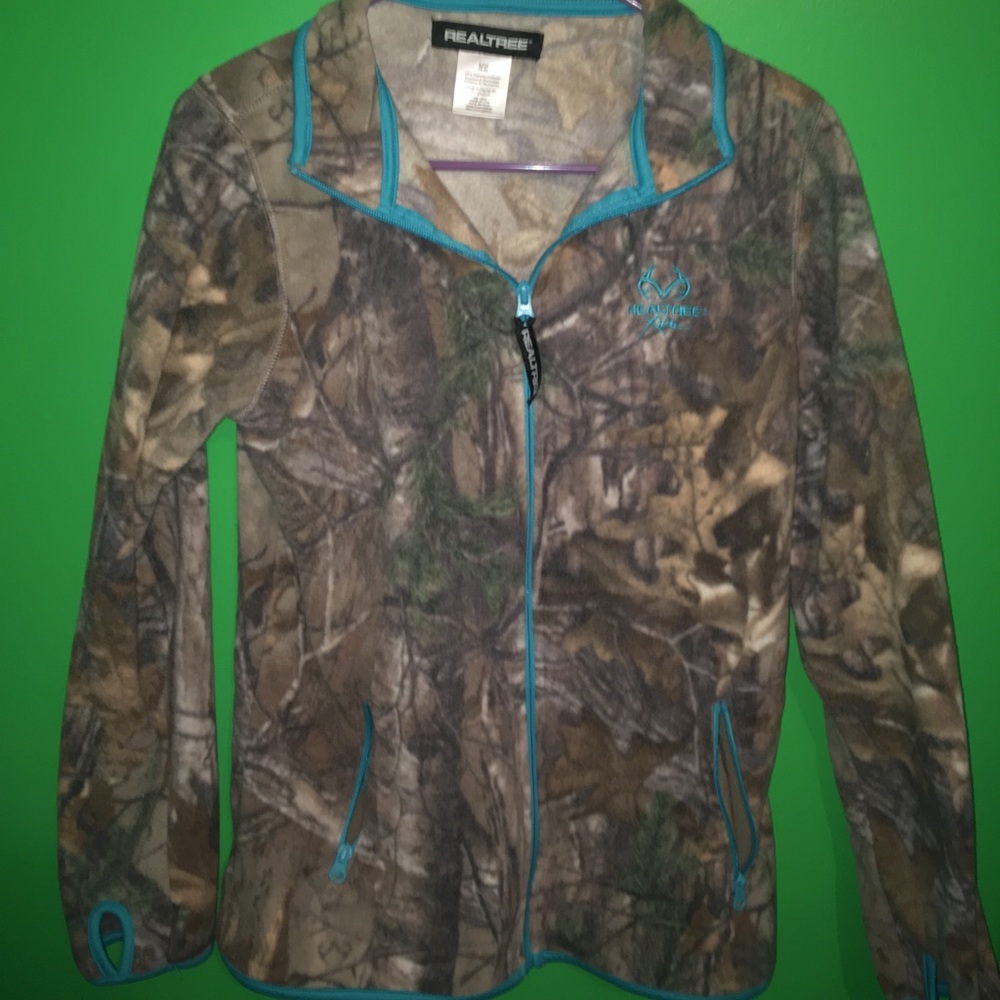 Realtree zip up jacket